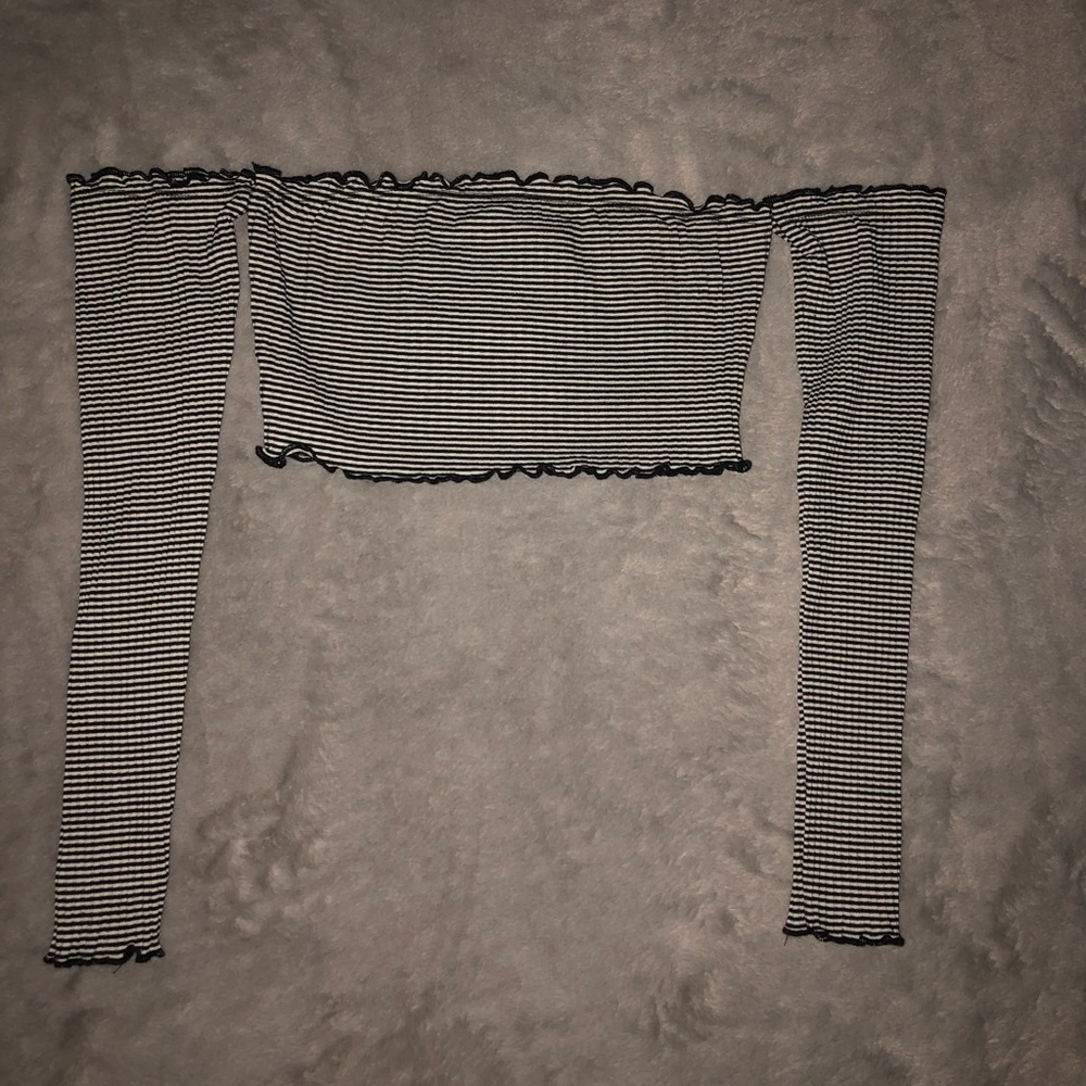 Striped crop top long sleeve